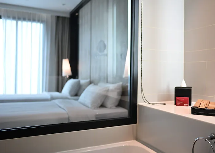 Moevenpick Sukhumvit 15 Hotel Bangkok